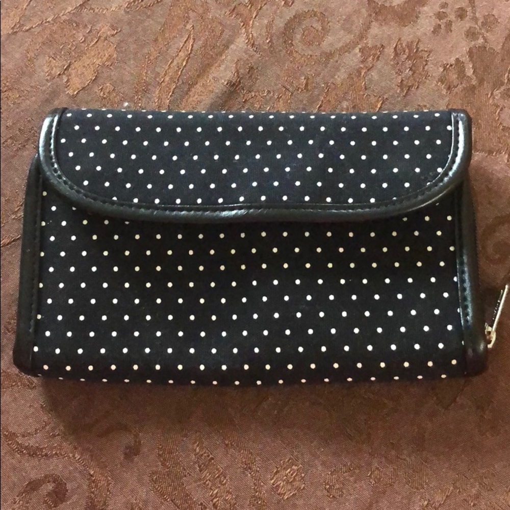 Crossbody wallet have extra strap